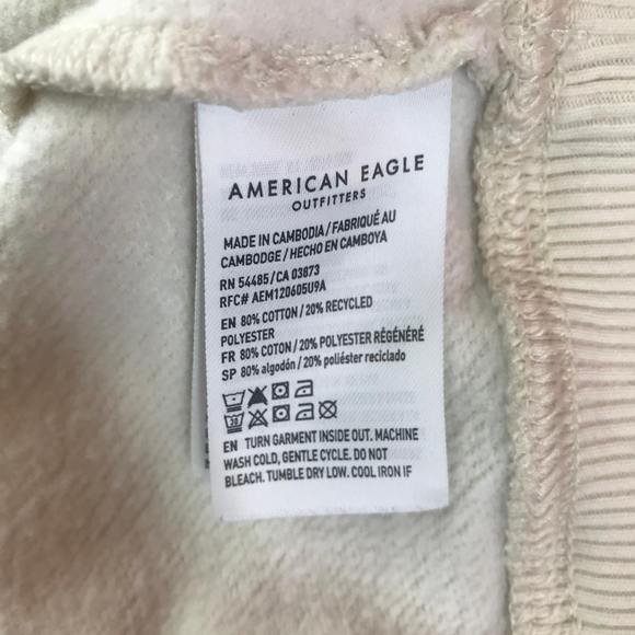 American Eagle Outfitters Cream and Red Graphic Sweater - Picture 8 of 10